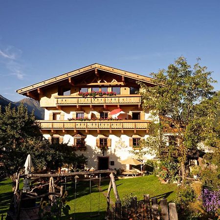 Fleckhof Hotel Нойщифт им Щубайтал Екстериор снимка