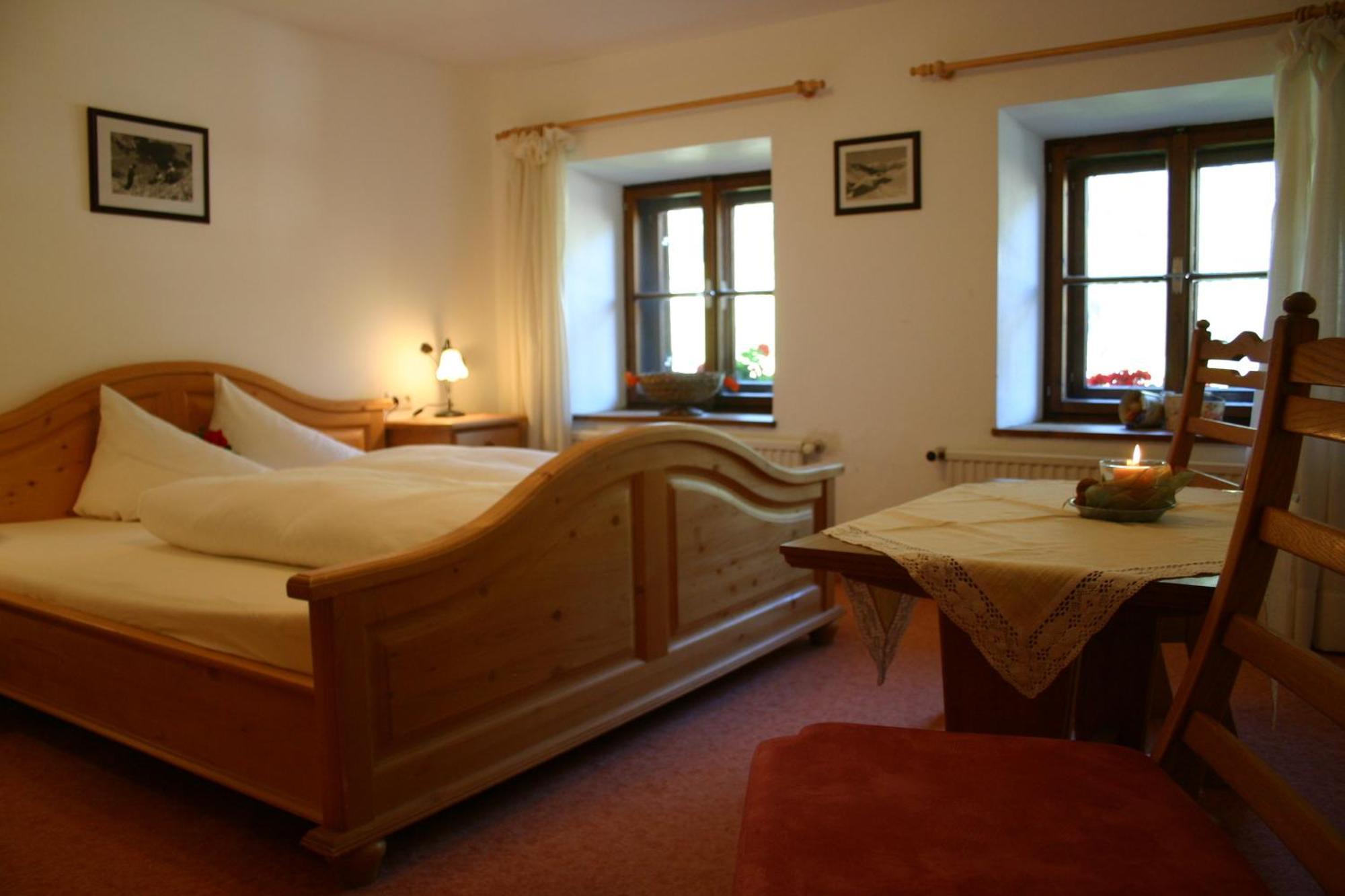 Fleckhof Hotel Нойщифт им Щубайтал Екстериор снимка