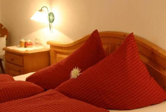 Fleckhof Hotel Нойщифт им Щубайтал Екстериор снимка