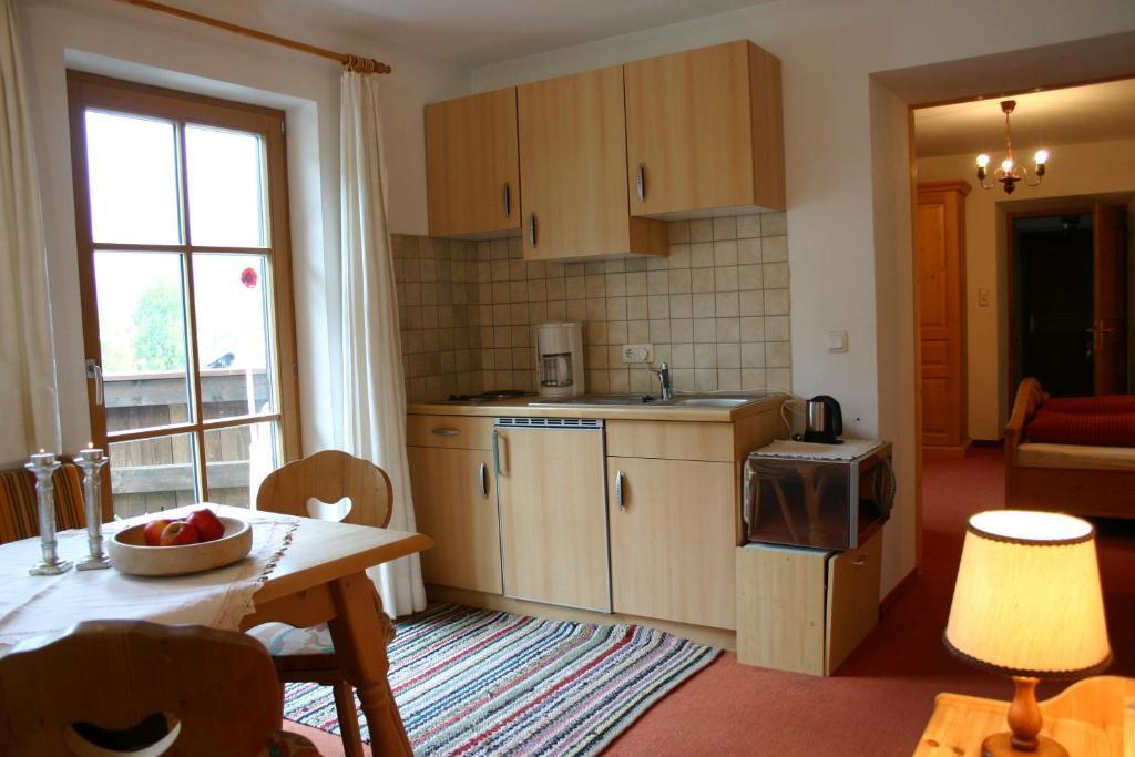 Fleckhof Hotel Нойщифт им Щубайтал Стая снимка
