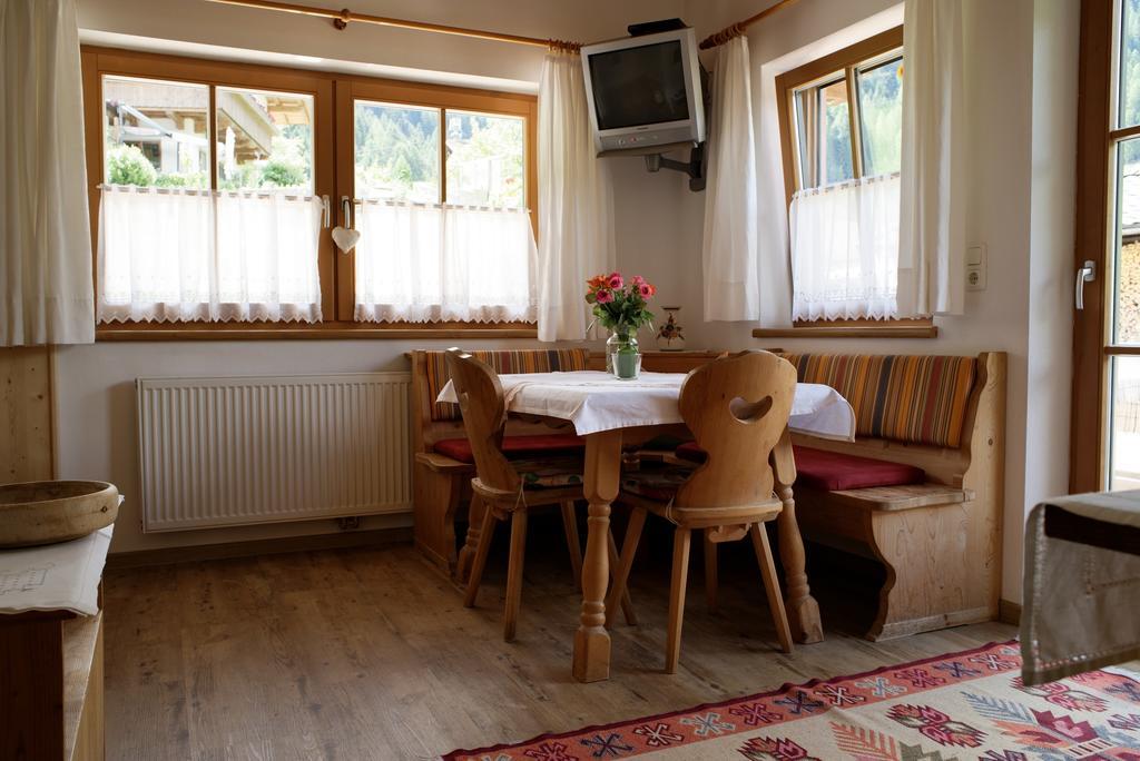 Fleckhof Hotel Нойщифт им Щубайтал Екстериор снимка